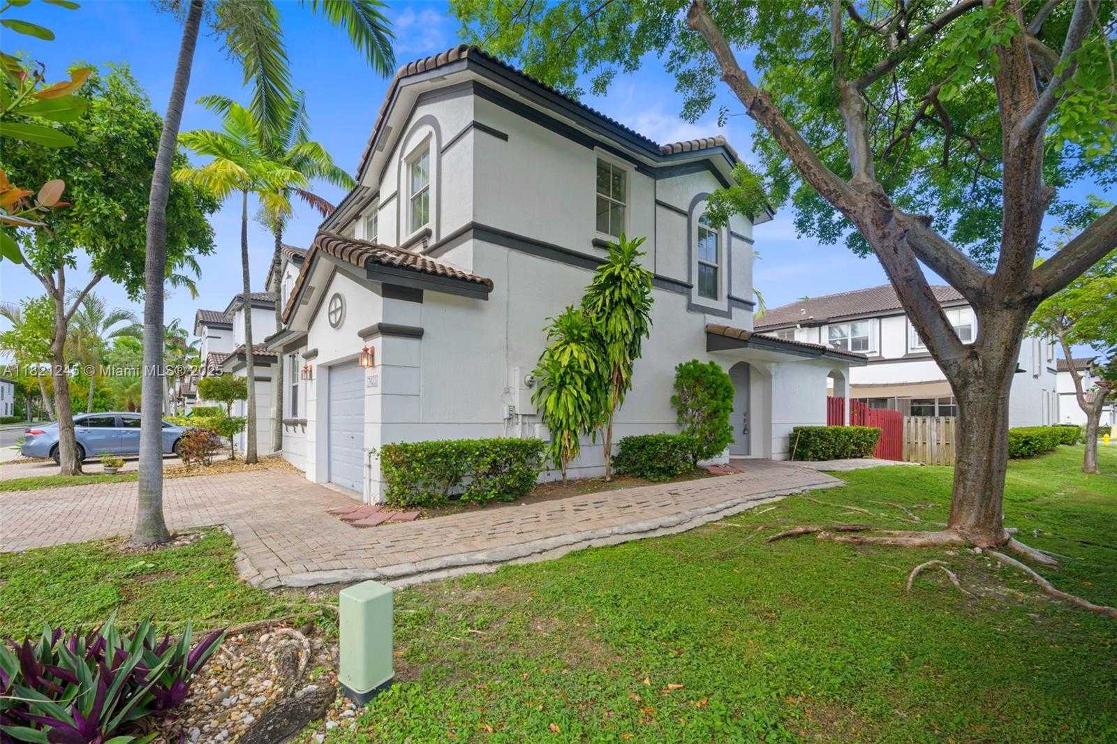 Small Image of 7633 NORTH WEST 114TH PATH #7633, Doral Number 24