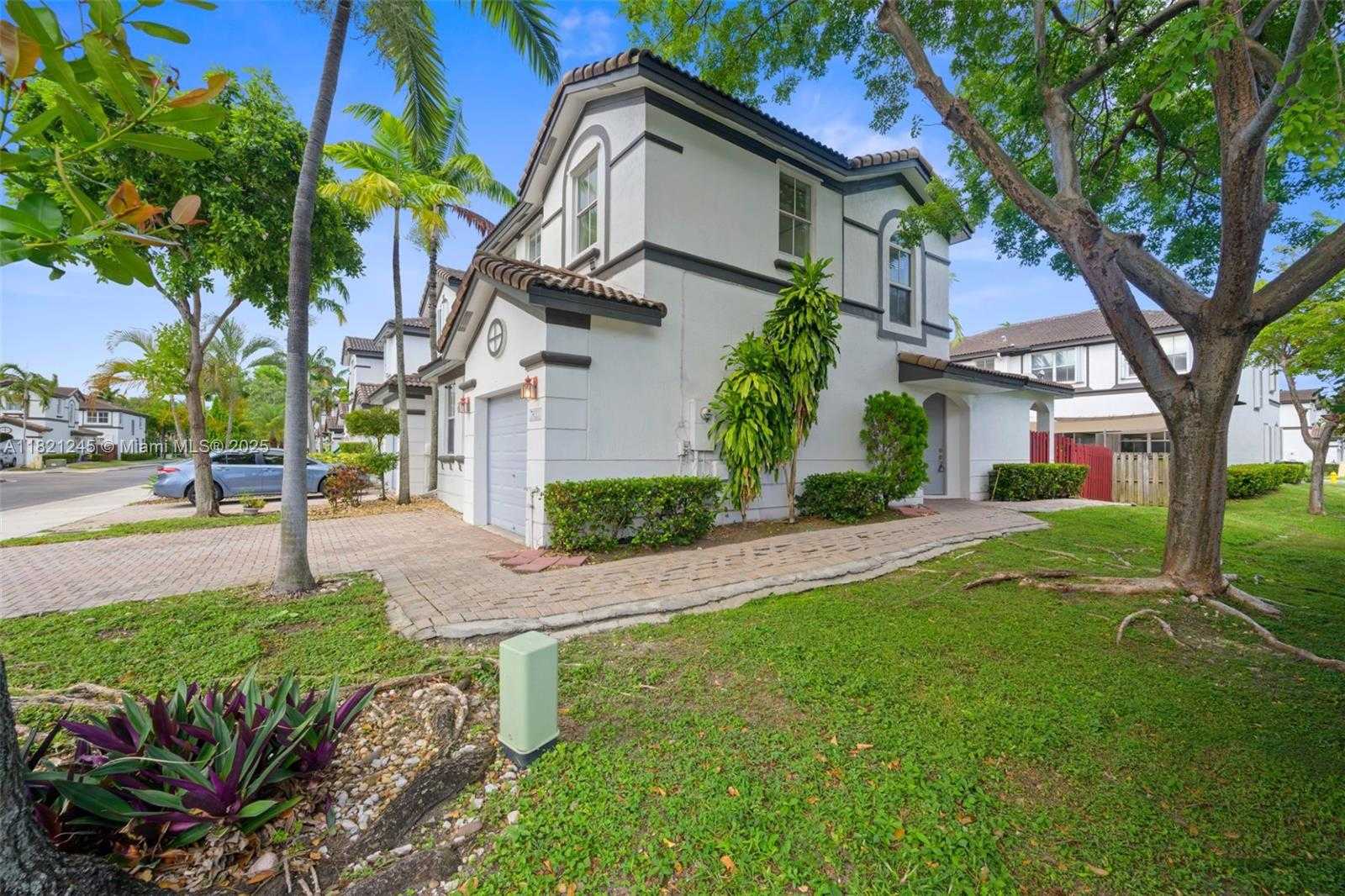 Small Image of 7633 NORTH WEST 114TH PATH #7633, Doral Number 25
