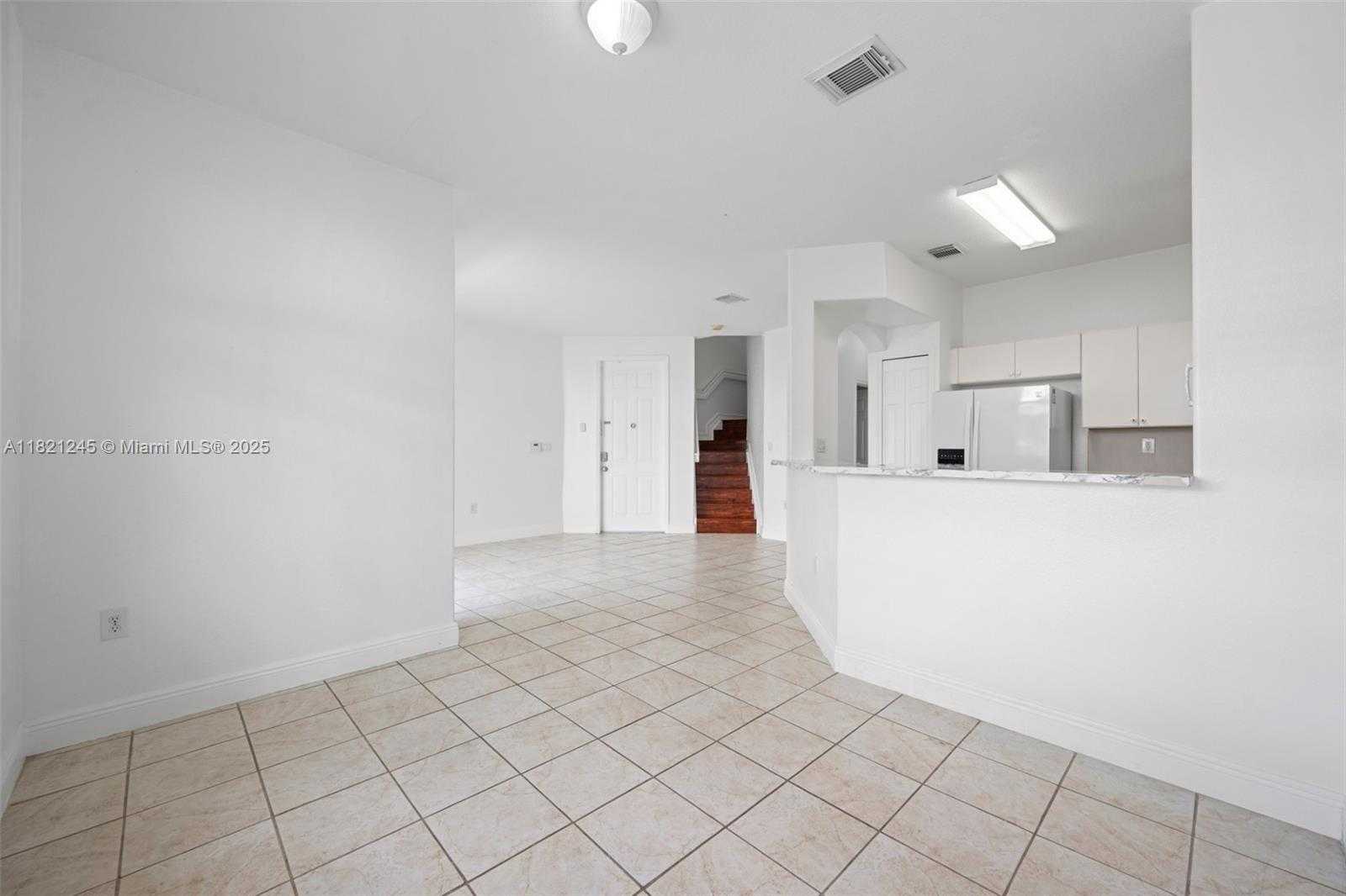 Small Image of 7633 NORTH WEST 114TH PATH #7633, Doral Number 4