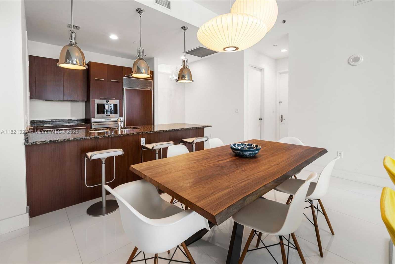 Small Image of 15901 COLLINS AVE #3302, Sunny Isles Beach Number 10