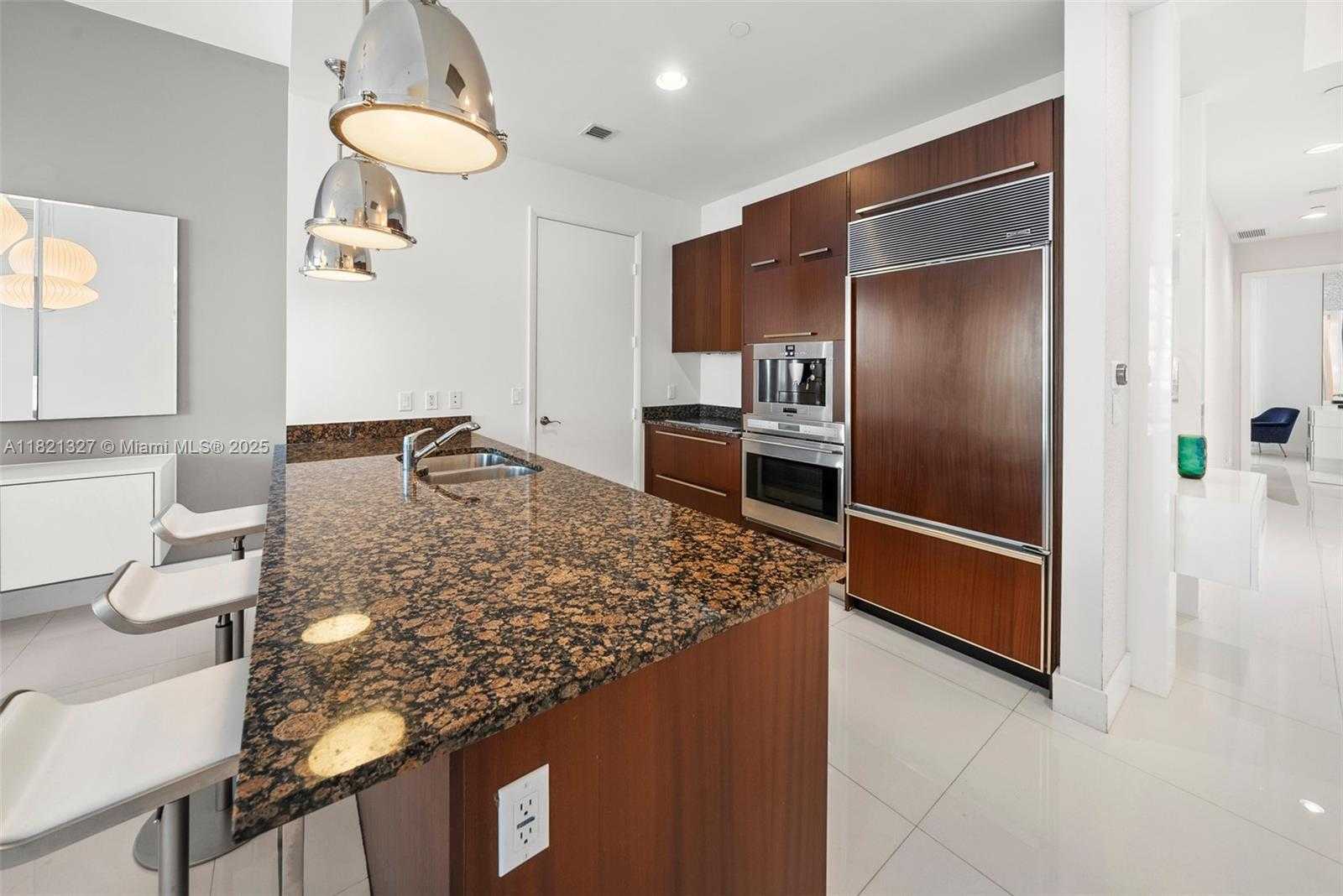 Small Image of 15901 COLLINS AVE #3302, Sunny Isles Beach Number 13