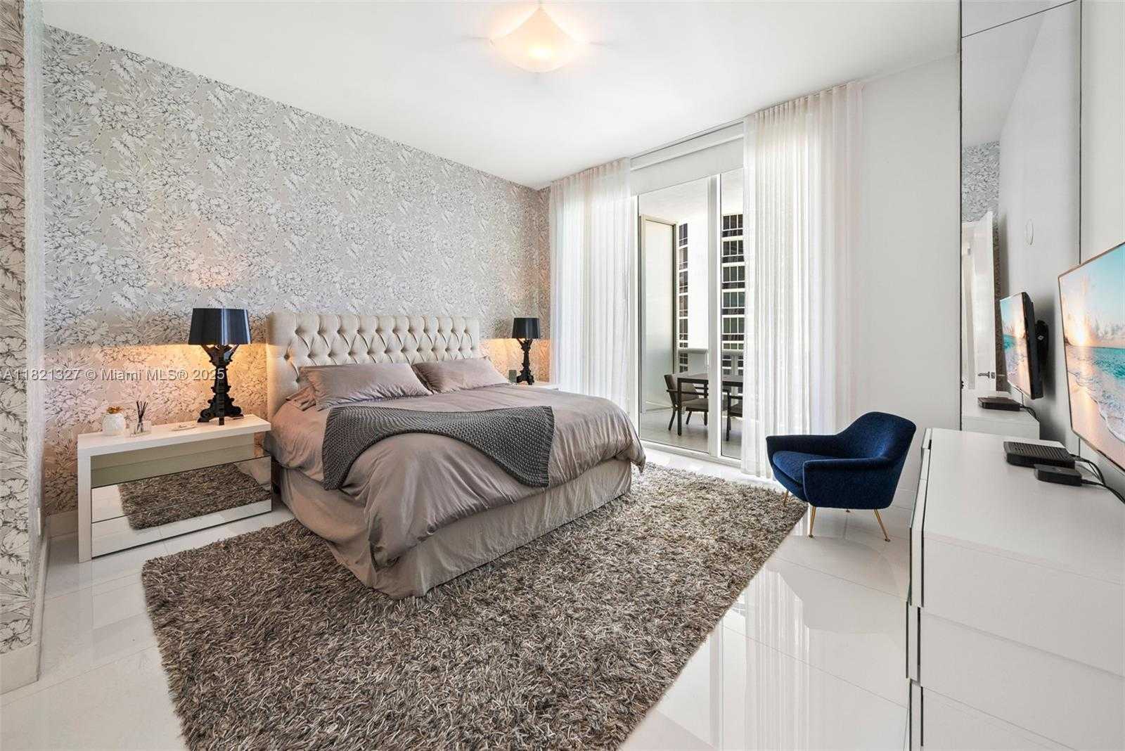 Small Image of 15901 COLLINS AVE #3302, Sunny Isles Beach Number 16