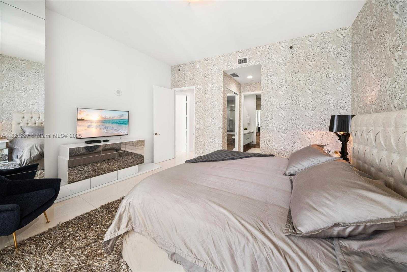 Small Image of 15901 COLLINS AVE #3302, Sunny Isles Beach Number 17