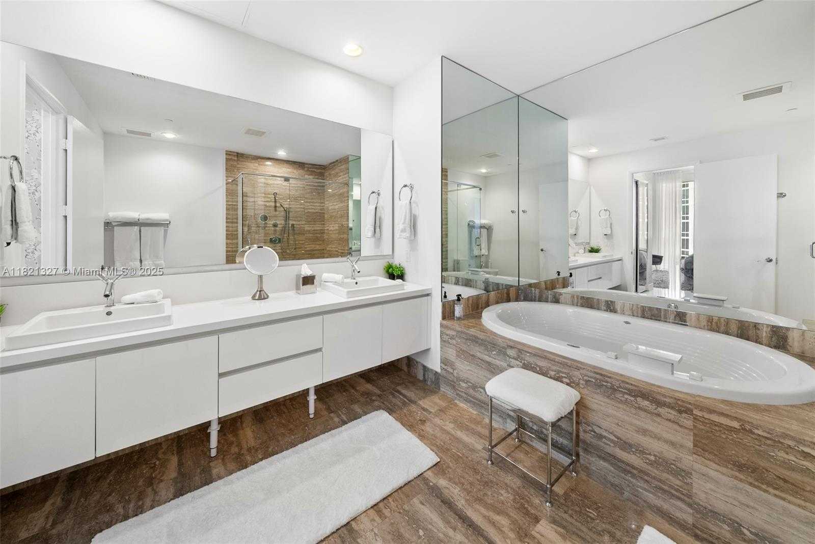 Small Image of 15901 COLLINS AVE #3302, Sunny Isles Beach Number 19