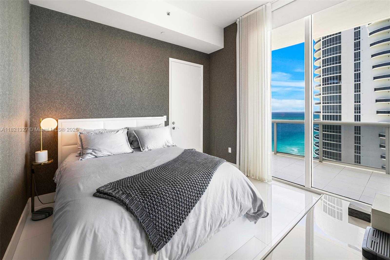Small Image of 15901 COLLINS AVE #3302, Sunny Isles Beach Number 21