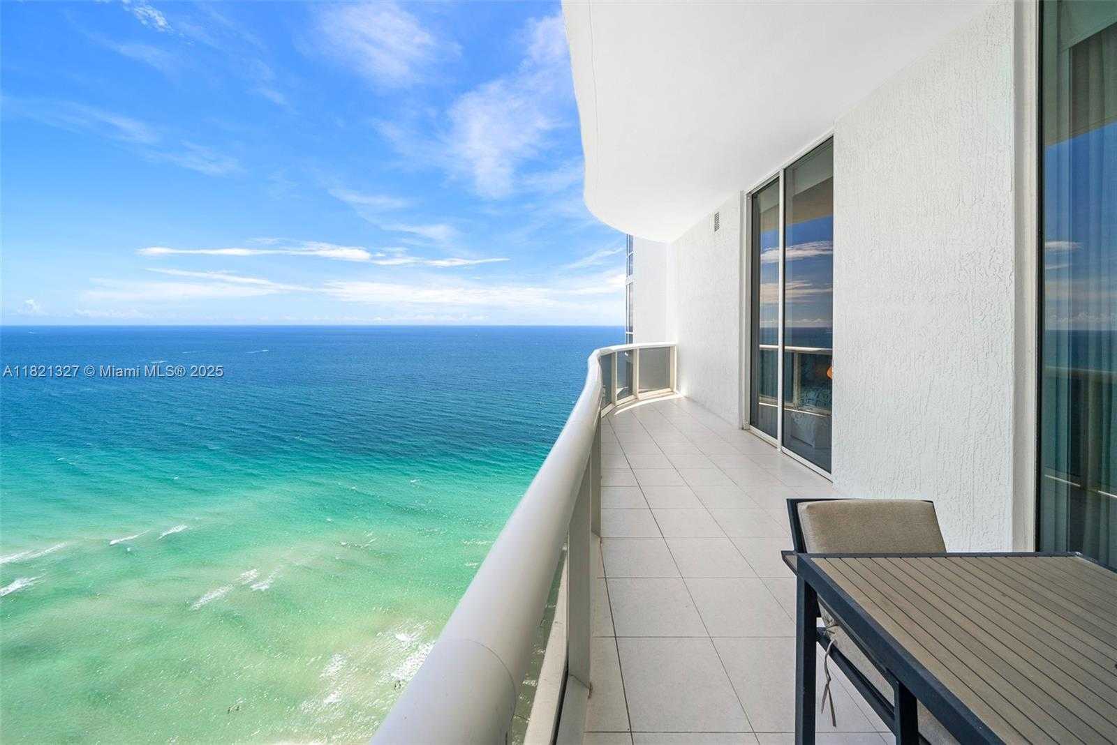 Small Image of 15901 COLLINS AVE #3302, Sunny Isles Beach Number 40