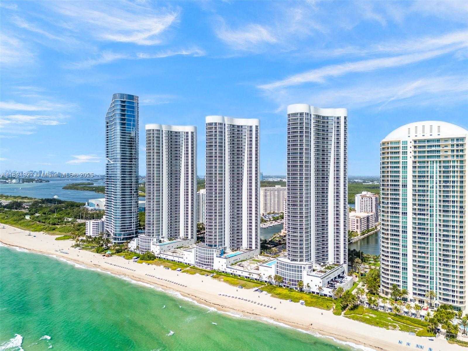 Small Image of 15901 COLLINS AVE #3302, Sunny Isles Beach Number 49