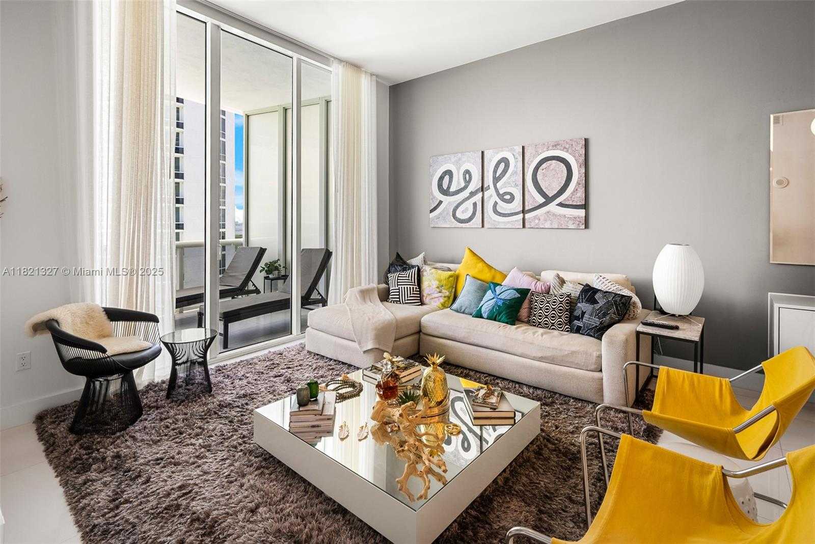 Small Image of 15901 COLLINS AVE #3302, Sunny Isles Beach Number 5