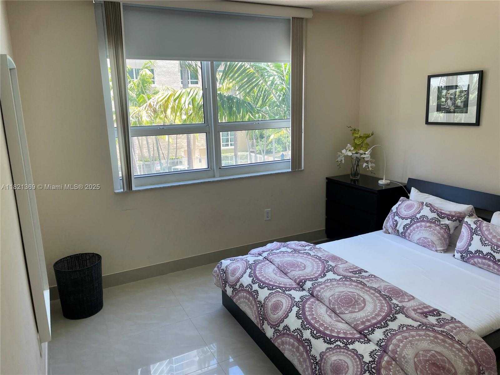 Small Image of 2000 NORTH BAYSHORE DR #201, Miami Number 18