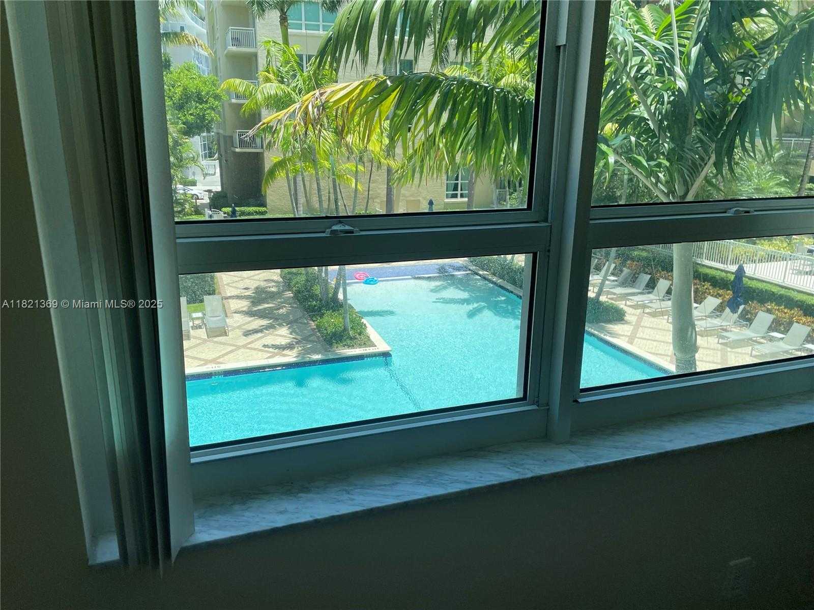 Small Image of 2000 NORTH BAYSHORE DR #201, Miami Number 19