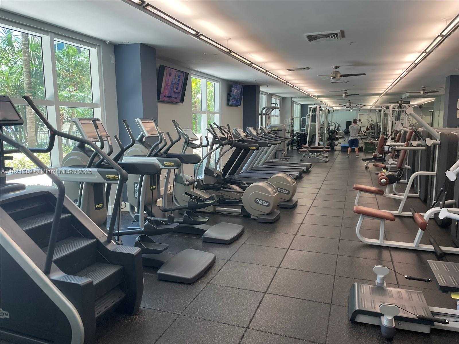Small Image of 2000 NORTH BAYSHORE DR #201, Miami Number 24