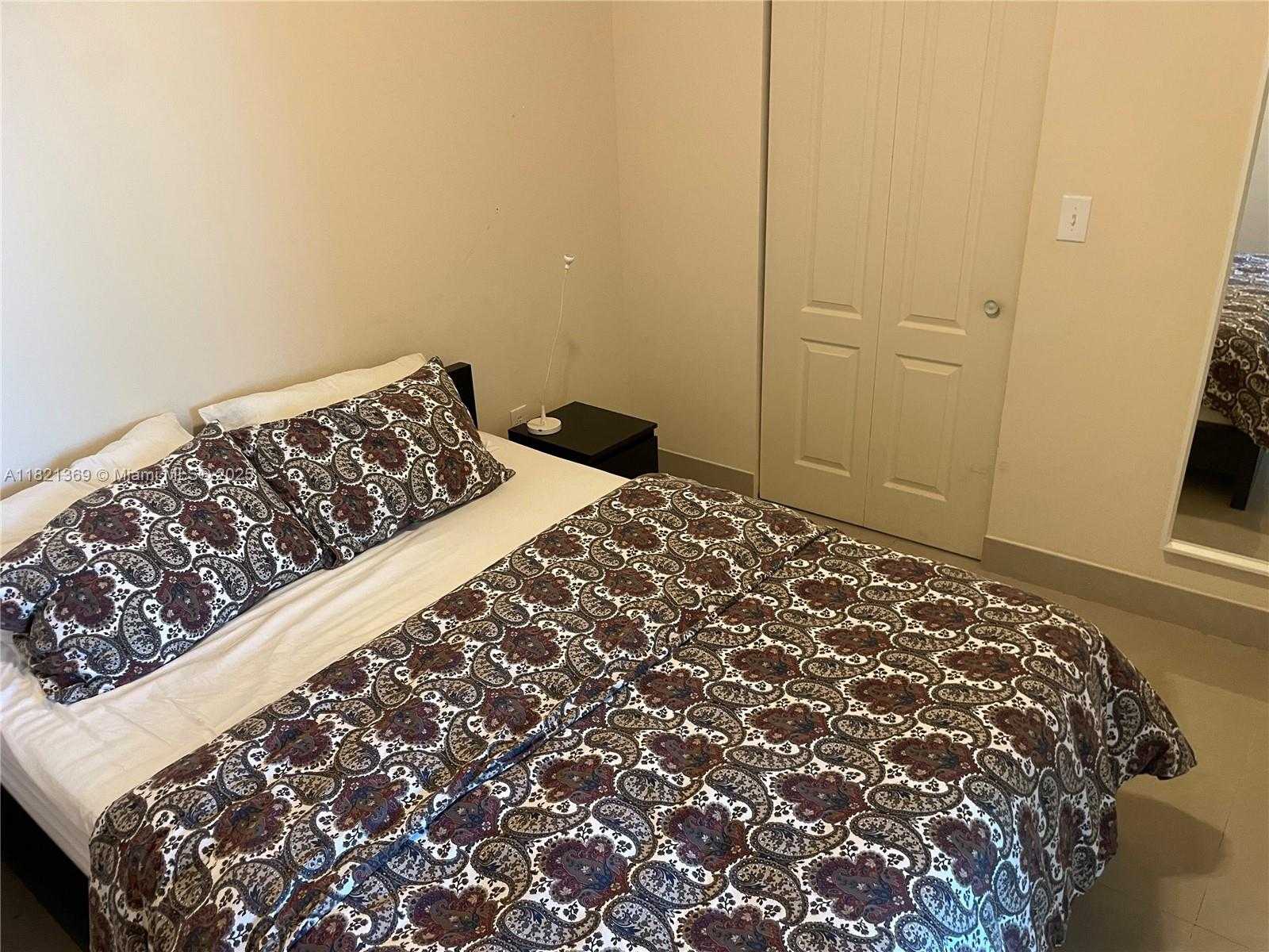 Small Image of 2000 NORTH BAYSHORE DR #201, Miami Number 8