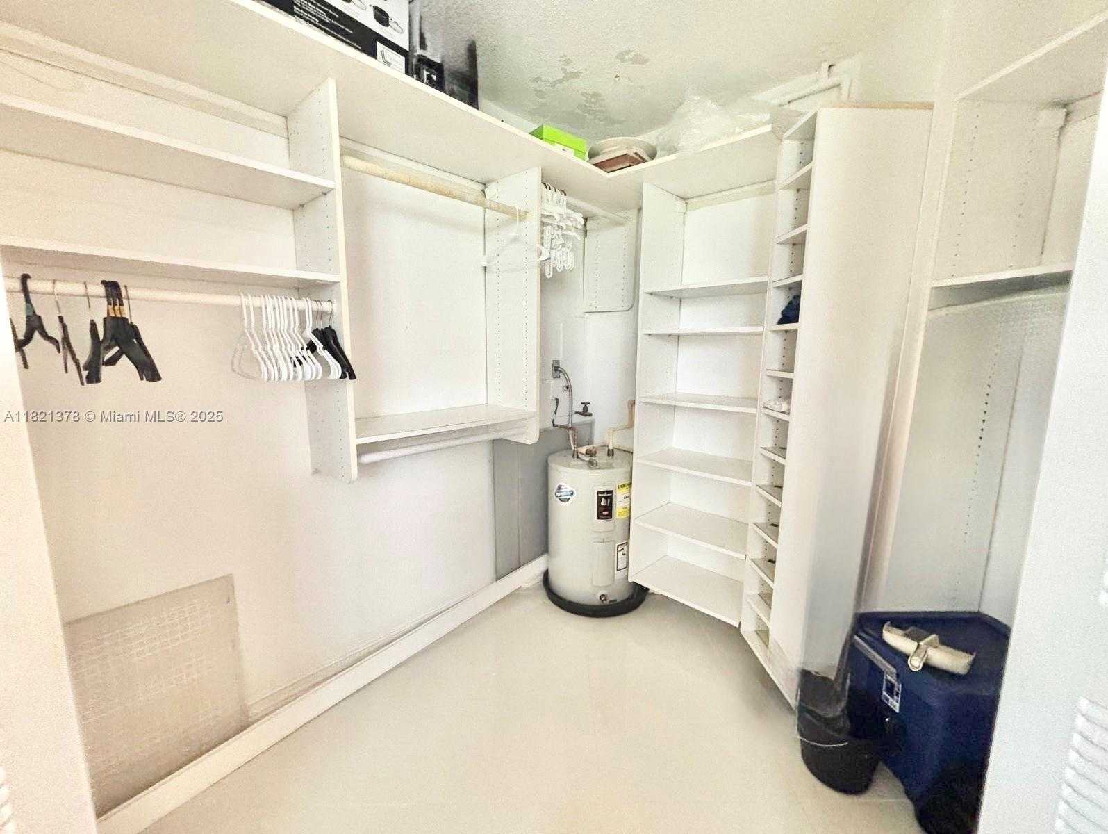 Small Image of 1936 SOUTH OCEAN DR #7C, Hallandale Beach Number 11