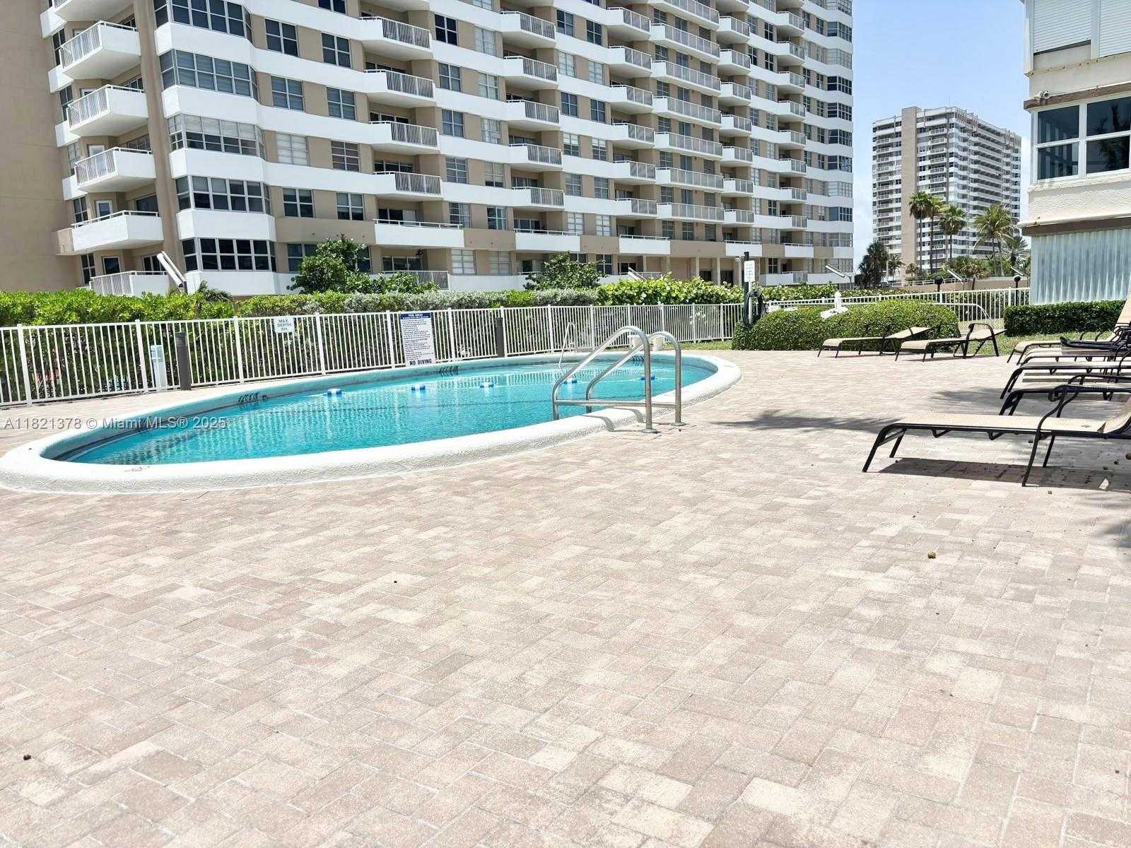 Small Image of 1936 SOUTH OCEAN DR #7C, Hallandale Beach Number 28
