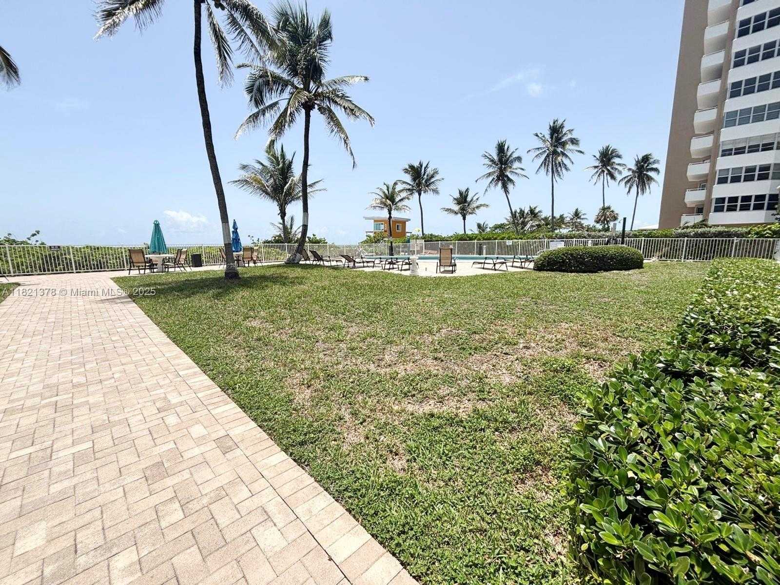 Small Image of 1936 SOUTH OCEAN DR #7C, Hallandale Beach Number 31