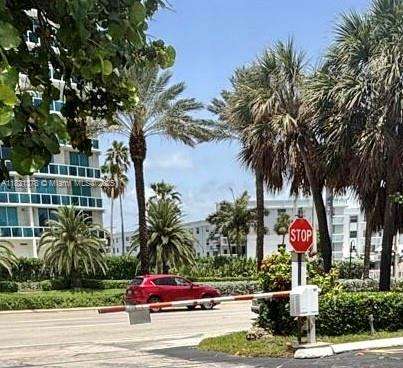 Small Image of 1936 SOUTH OCEAN DR #7C, Hallandale Beach Number 36