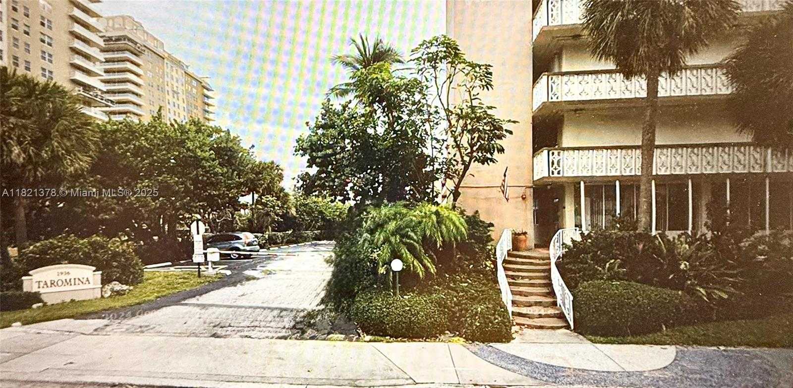 Small Image of 1936 SOUTH OCEAN DR #7C, Hallandale Beach Number 39