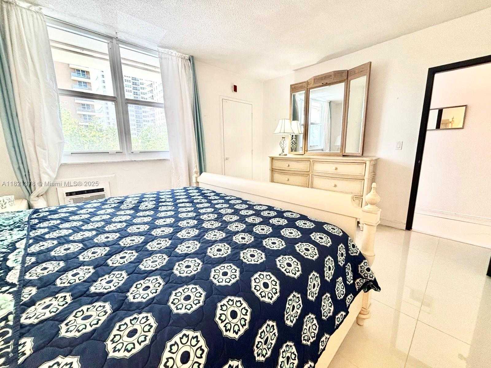 Small Image of 1936 SOUTH OCEAN DR #7C, Hallandale Beach Number 4