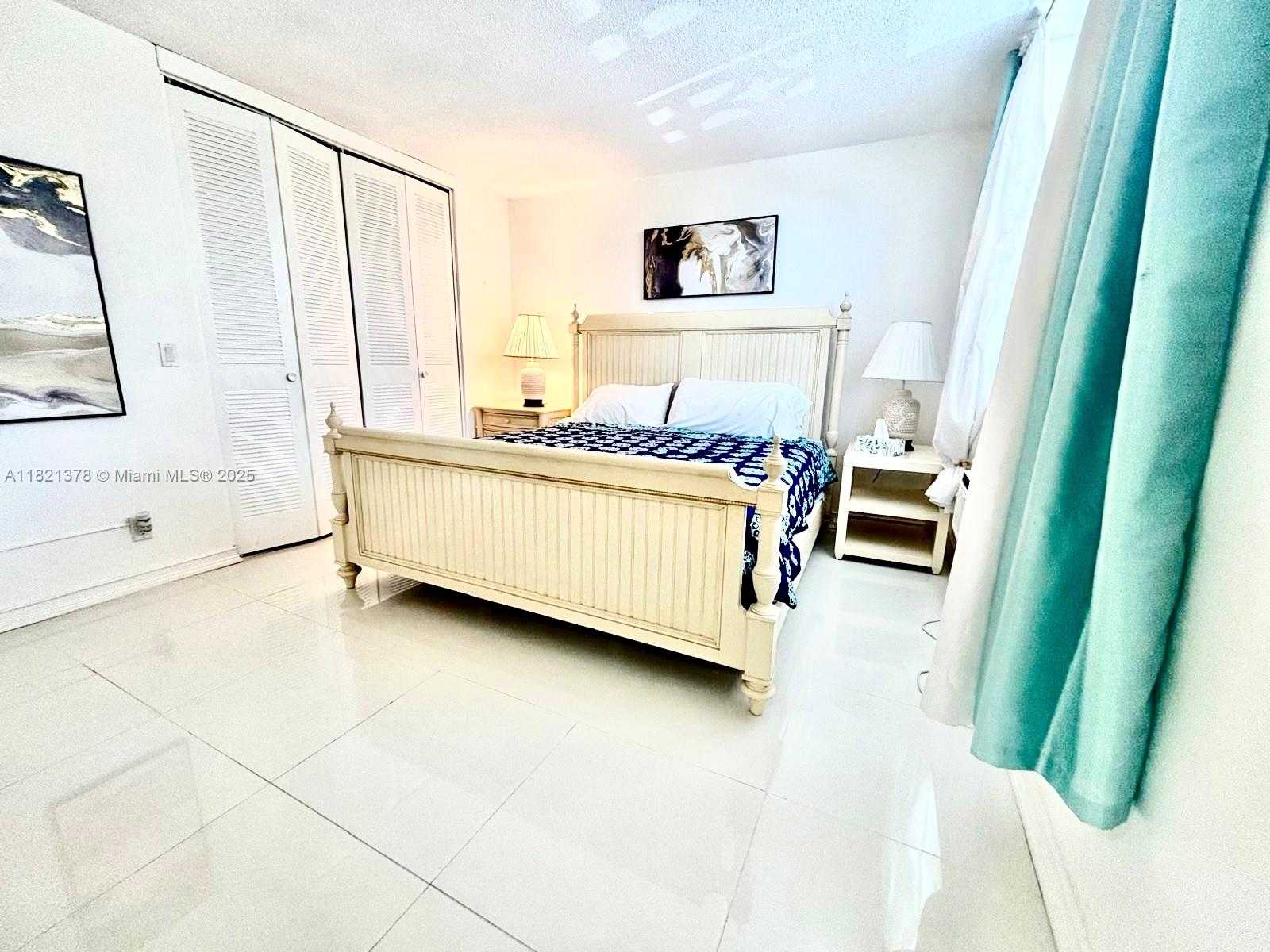 Small Image of 1936 SOUTH OCEAN DR #7C, Hallandale Beach Number 6