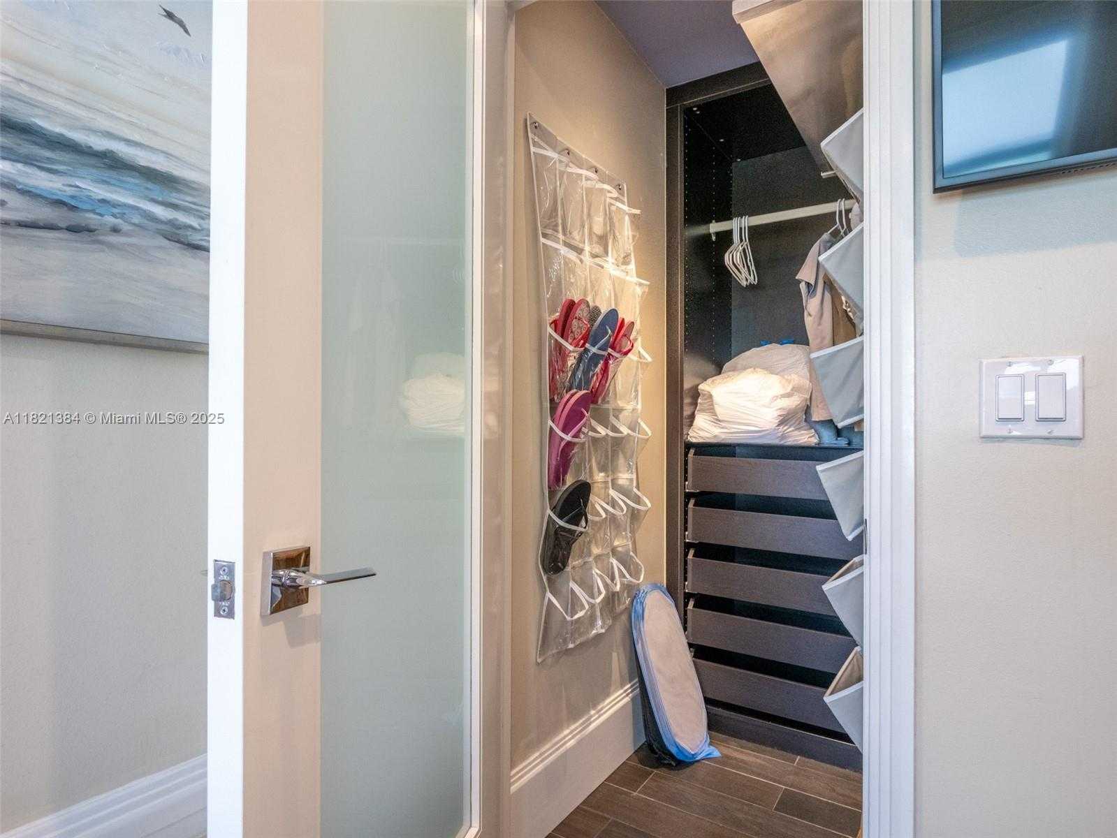 Small Image of 3300 NORTH SURF RD #17A, Hollywood Number 12