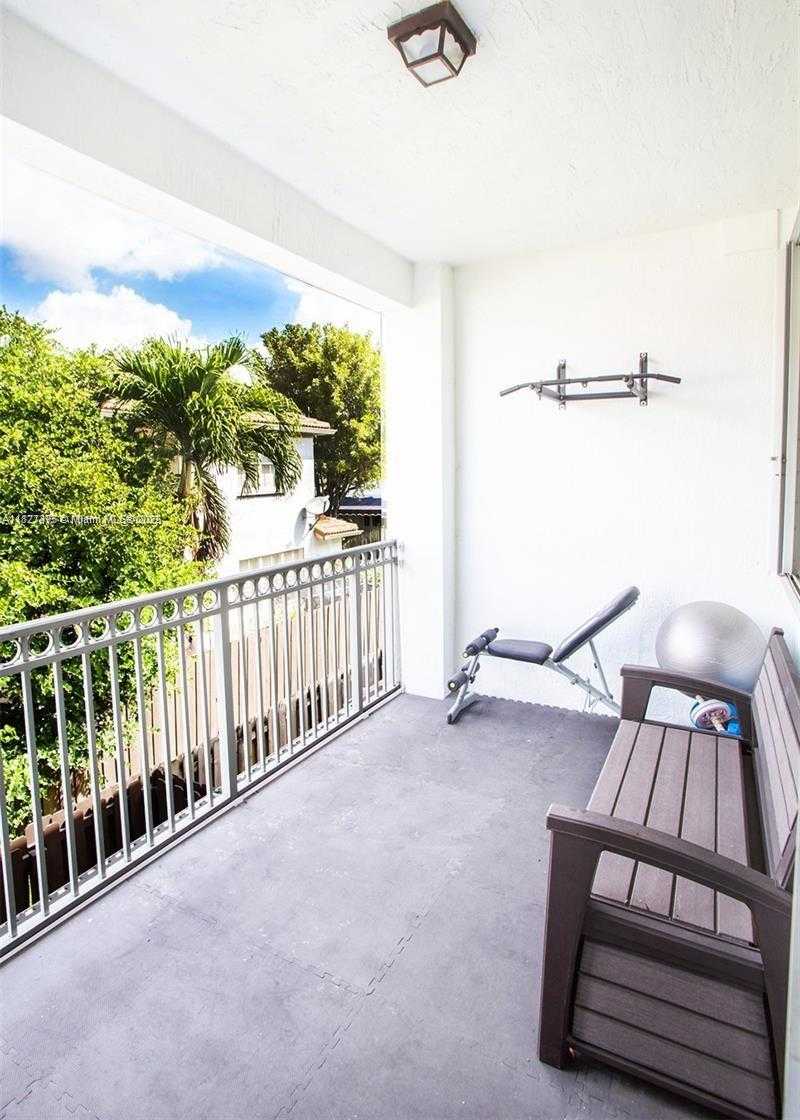 Small Image of 10857 NORTH WEST 84TH ST, Doral Number 11