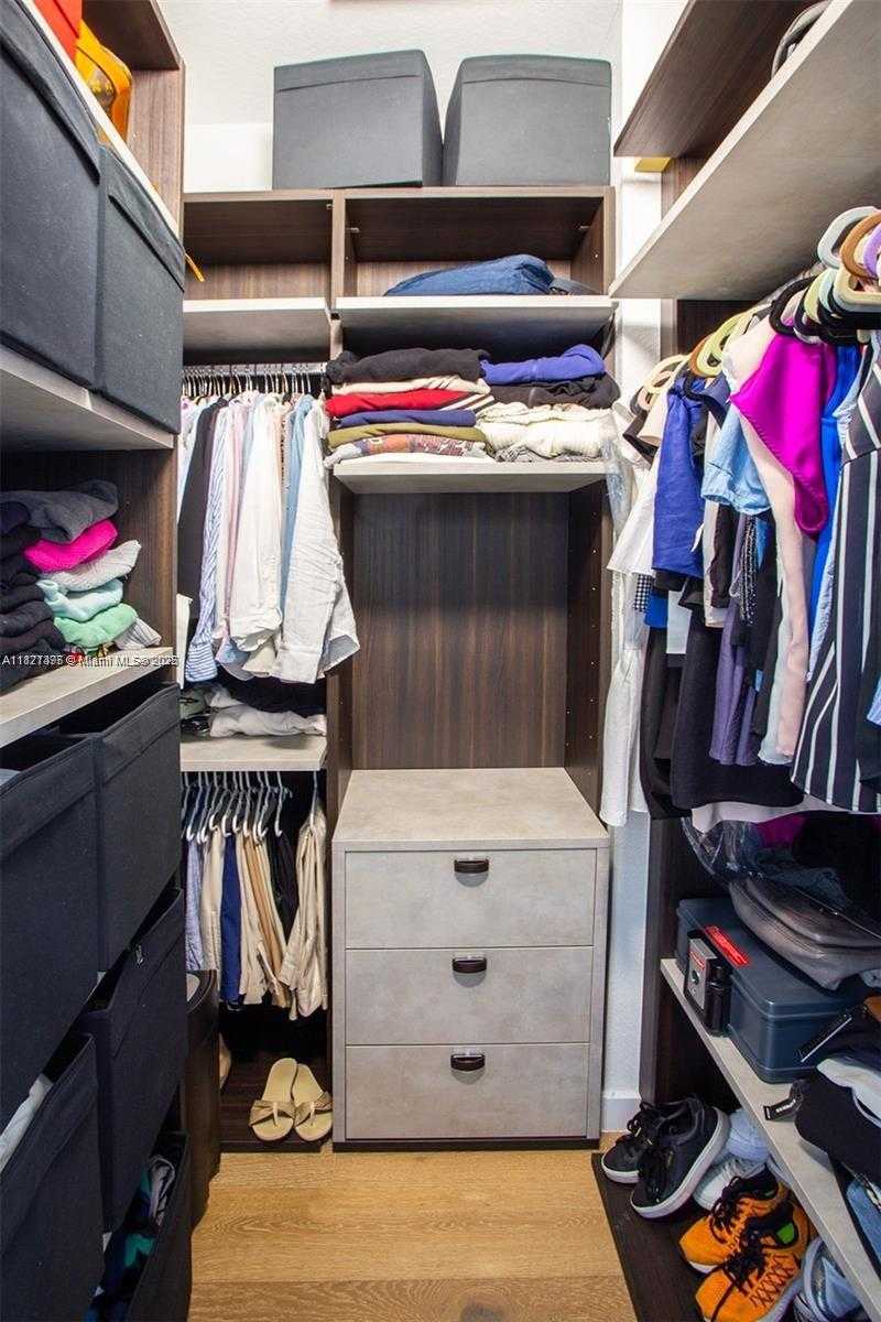 Small Image of 10857 NORTH WEST 84TH ST, Doral Number 13