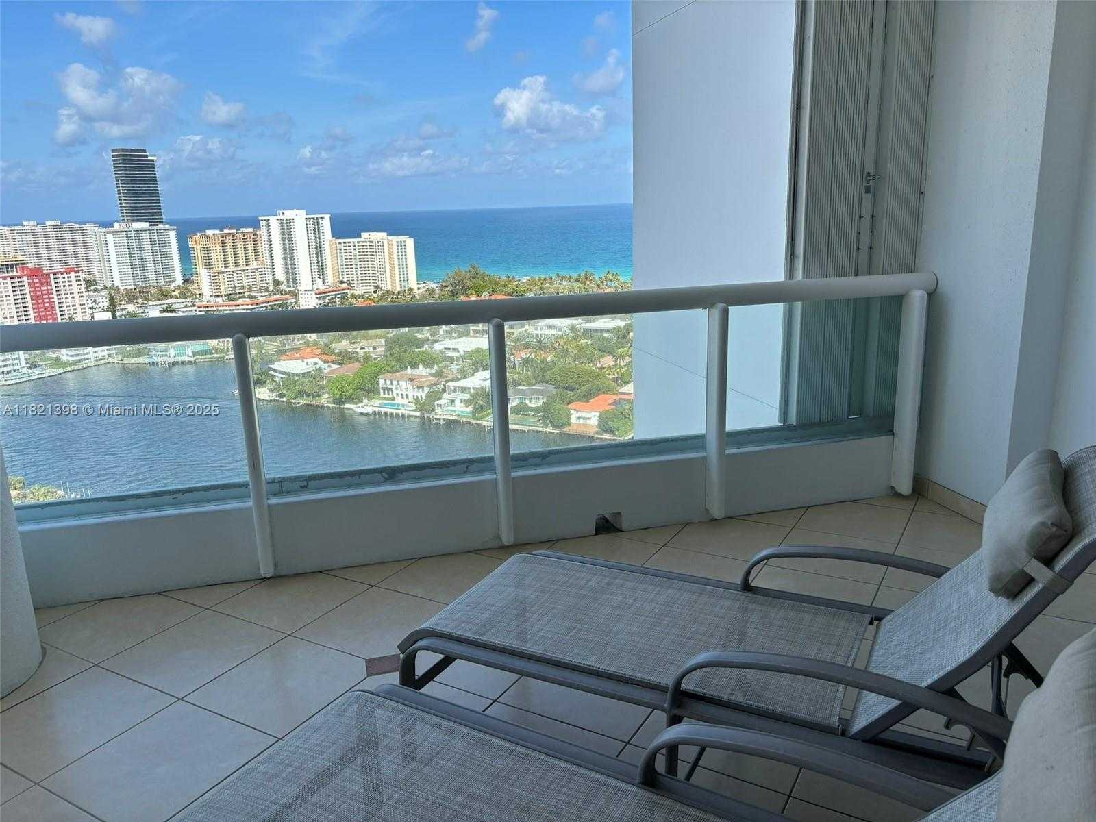 Small Image of 21050 POINT PL #2702, Aventura Number 22