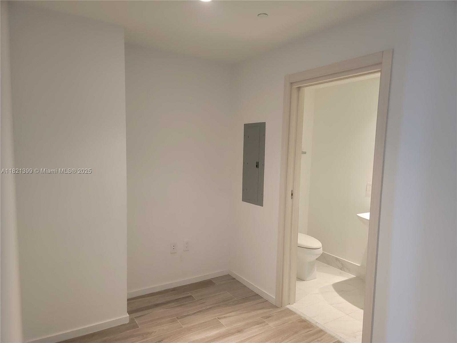 Small Image of 801 SOUTH MIAMI AVE #4408, Miami Number 23