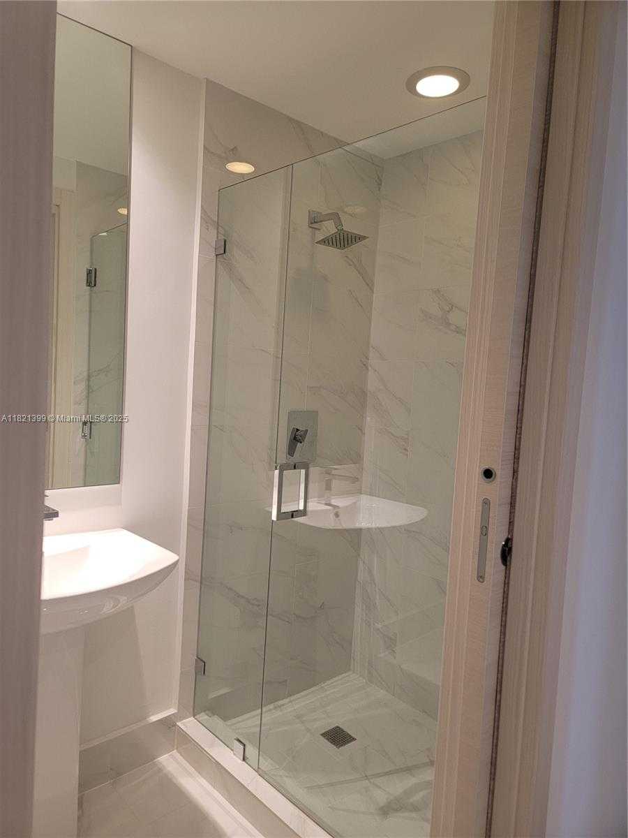 Small Image of 801 SOUTH MIAMI AVE #4408, Miami Number 28