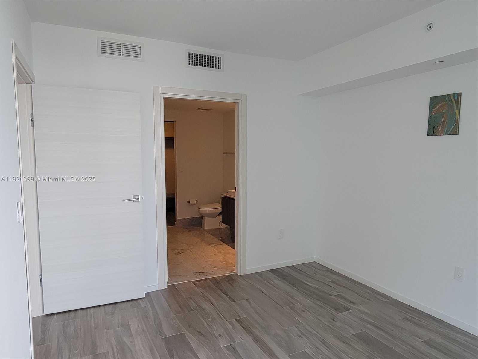 Small Image of 801 SOUTH MIAMI AVE #4408, Miami Number 9
