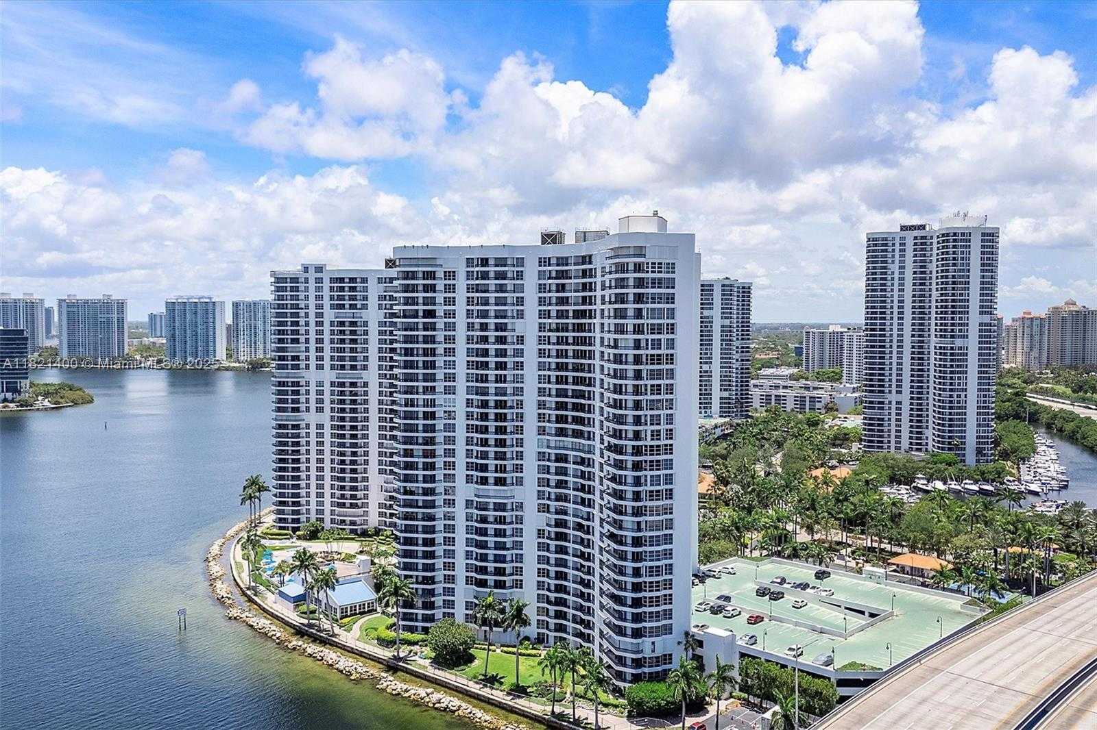 Small Image of 19195 NORTH EAST 36TH CT #1407, Aventura Number 31