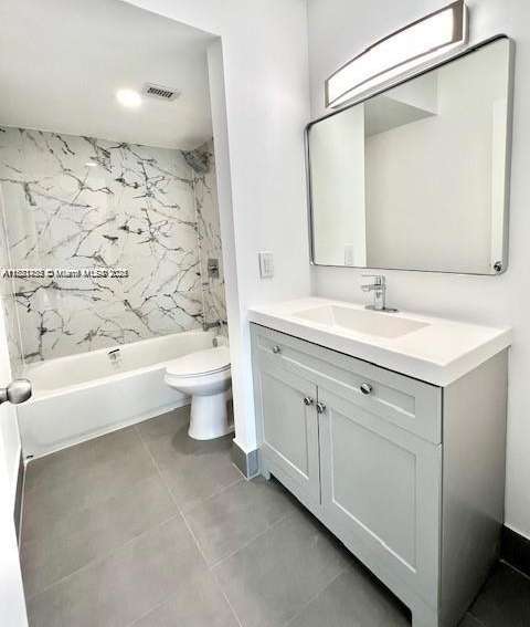 Small Image of 2020 NORTH EAST 135TH ST #407, North Miami Number 7