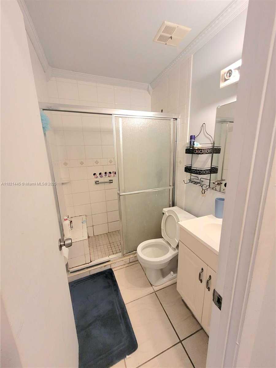 Small Image of 3973 WEST 9TH LN #3, Hialeah Number 12