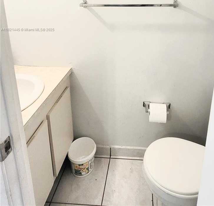 Small Image of 3973 WEST 9TH LN #3, Hialeah Number 8