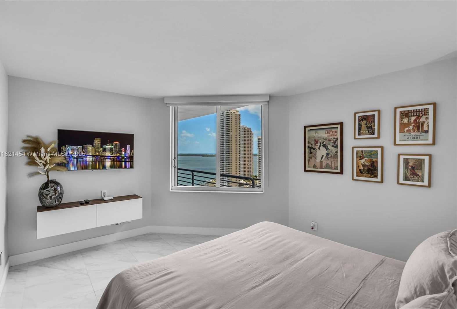 Small Image of 325 SOUTH BISCAYNE BLVD #2515, Miami Number 17