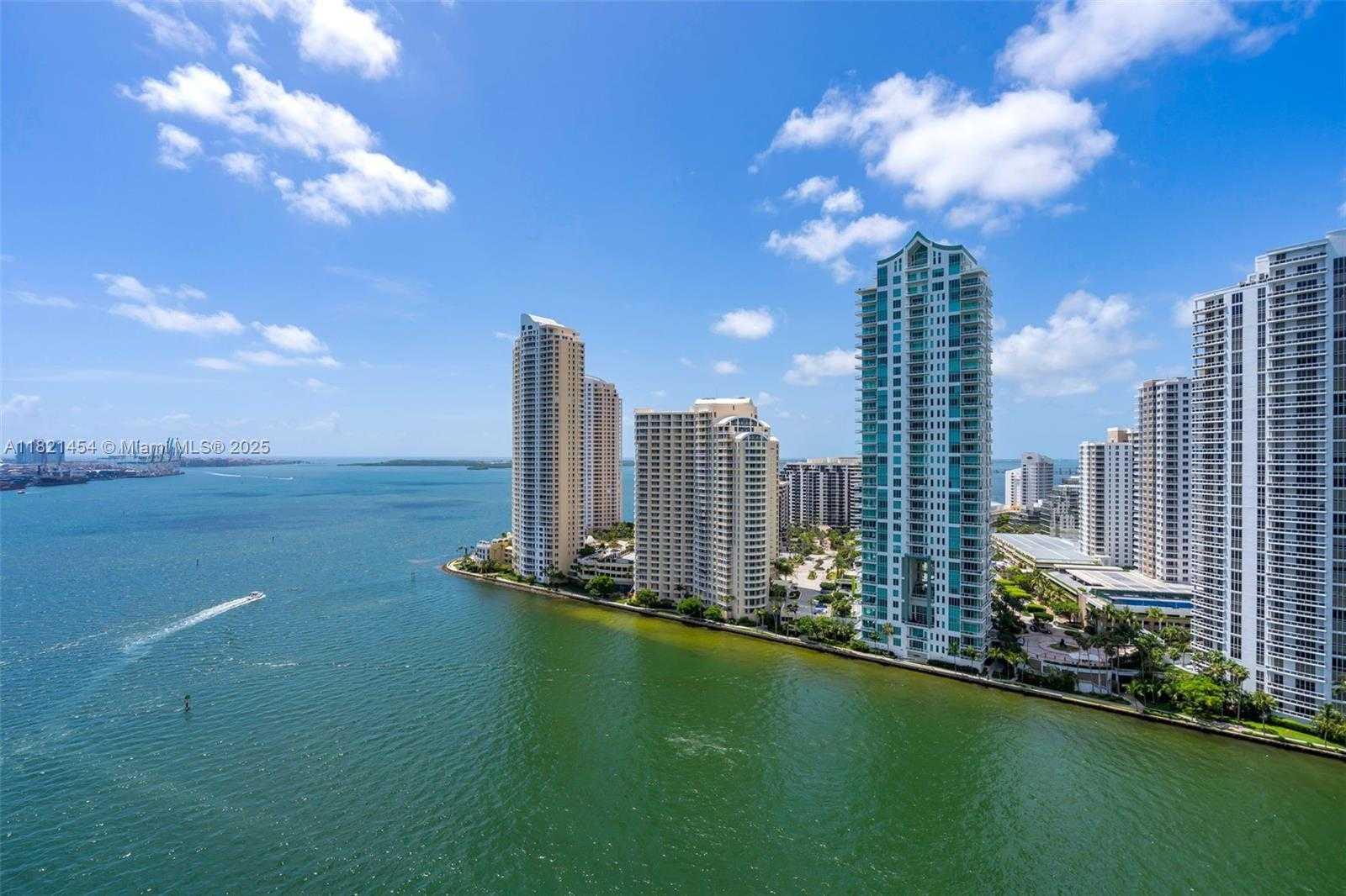 Small Image of 325 SOUTH BISCAYNE BLVD #2515, Miami Number 26