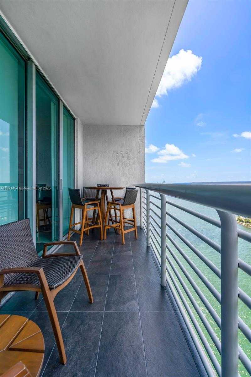 Small Image of 325 SOUTH BISCAYNE BLVD #2515, Miami Number 28