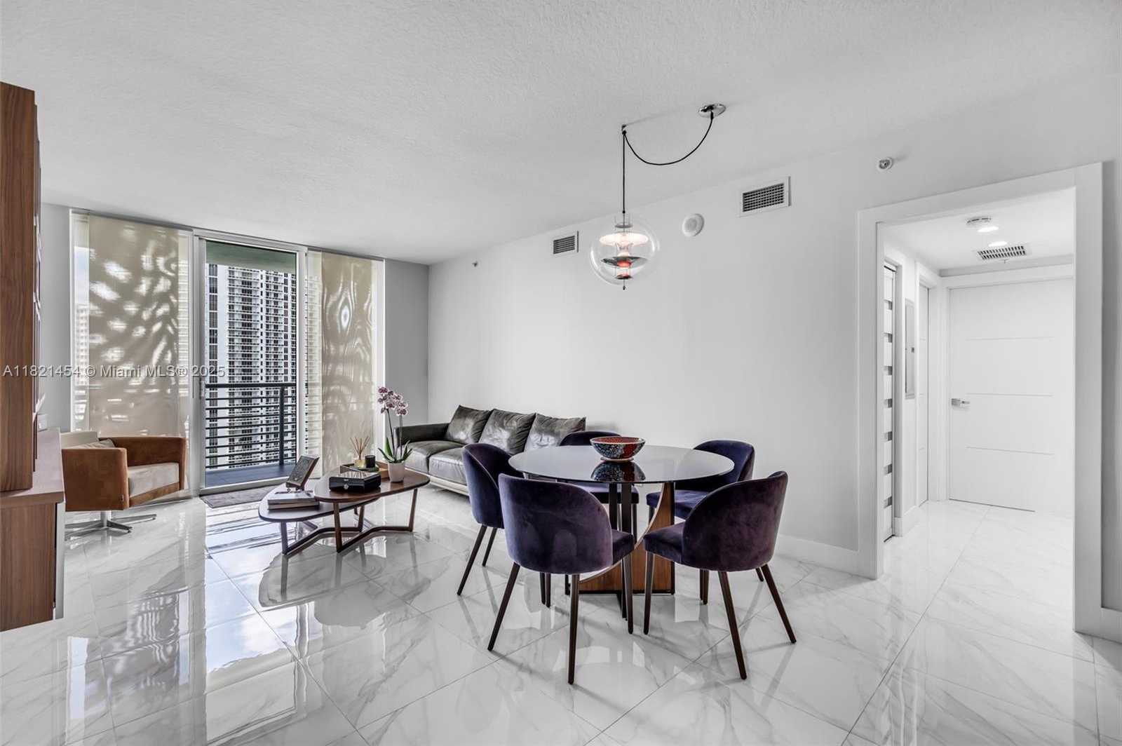 Small Image of 325 SOUTH BISCAYNE BLVD #2515, Miami Number 8
