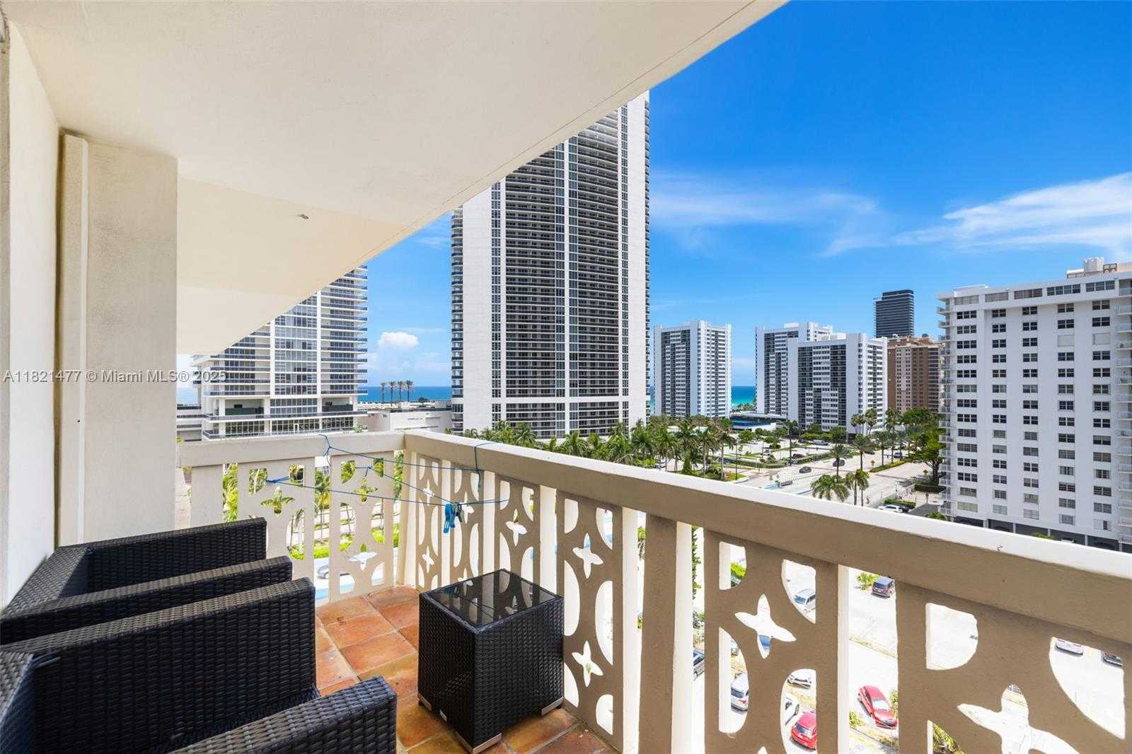 Small Image of 1825 SOUTH OCEAN DR #1013, Hallandale Beach Number 14