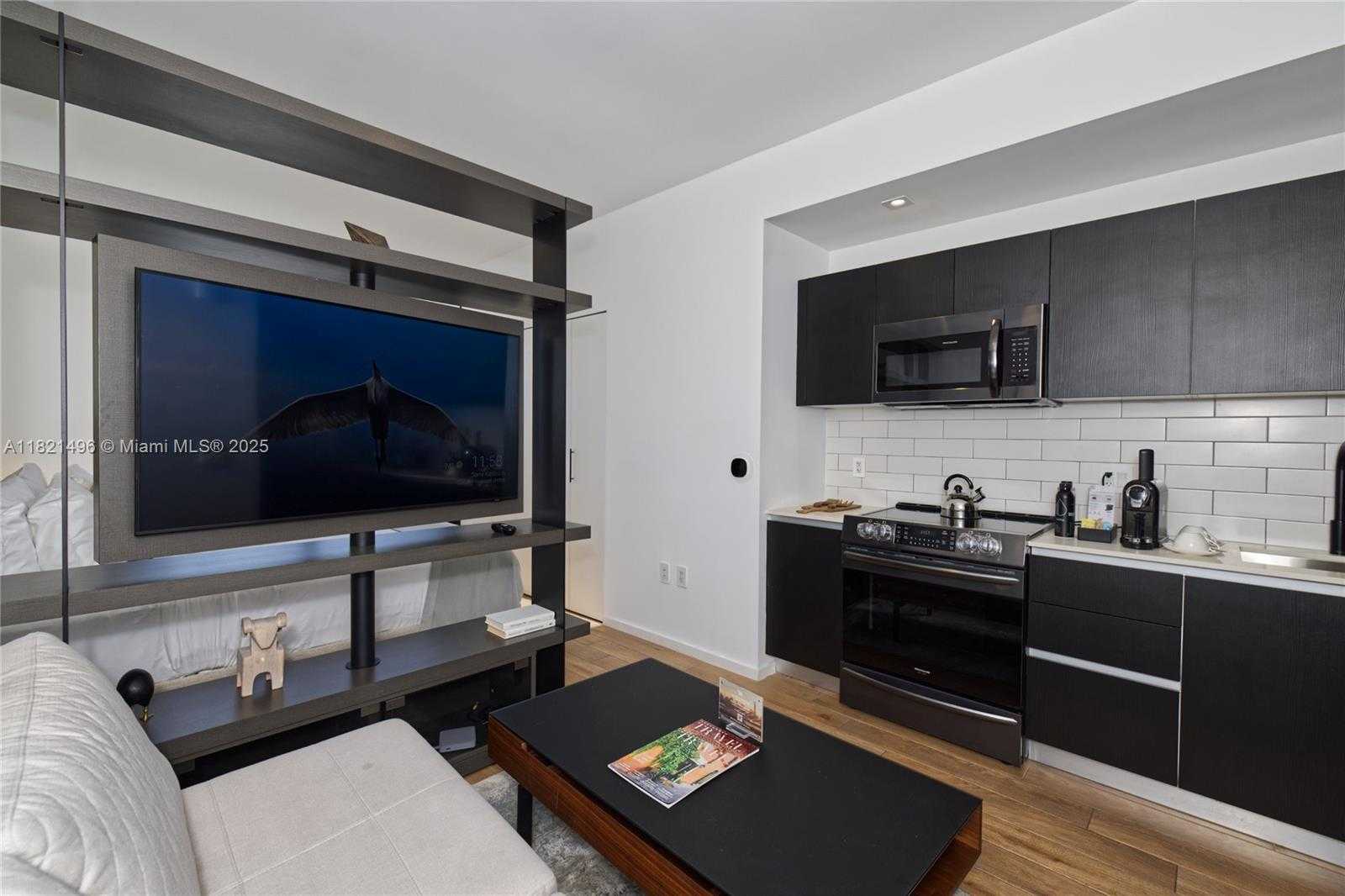 Small Image of 398 NORTH EAST 5TH ST #2112, Miami Number 12