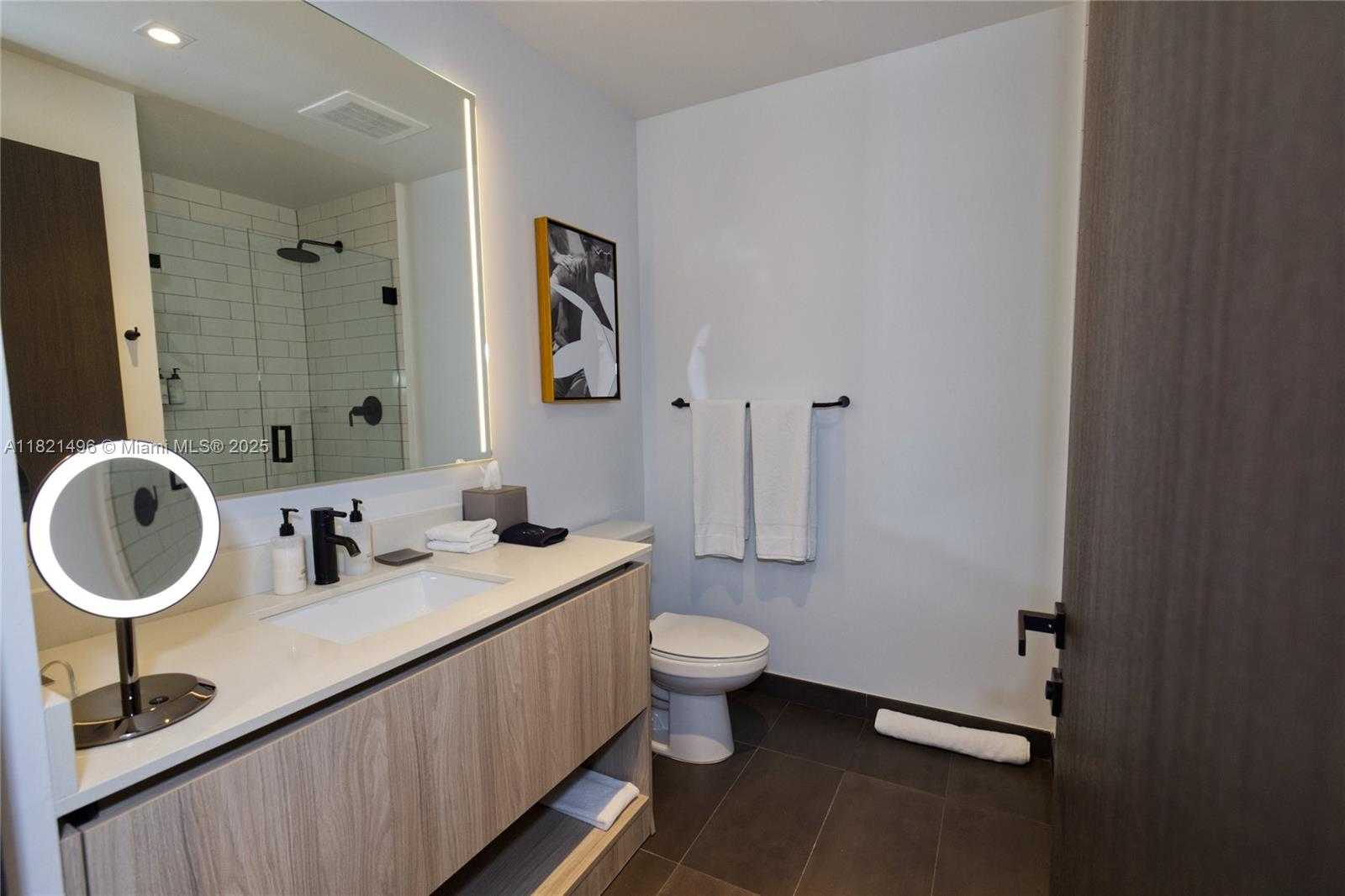 Small Image of 398 NORTH EAST 5TH ST #2112, Miami Number 16