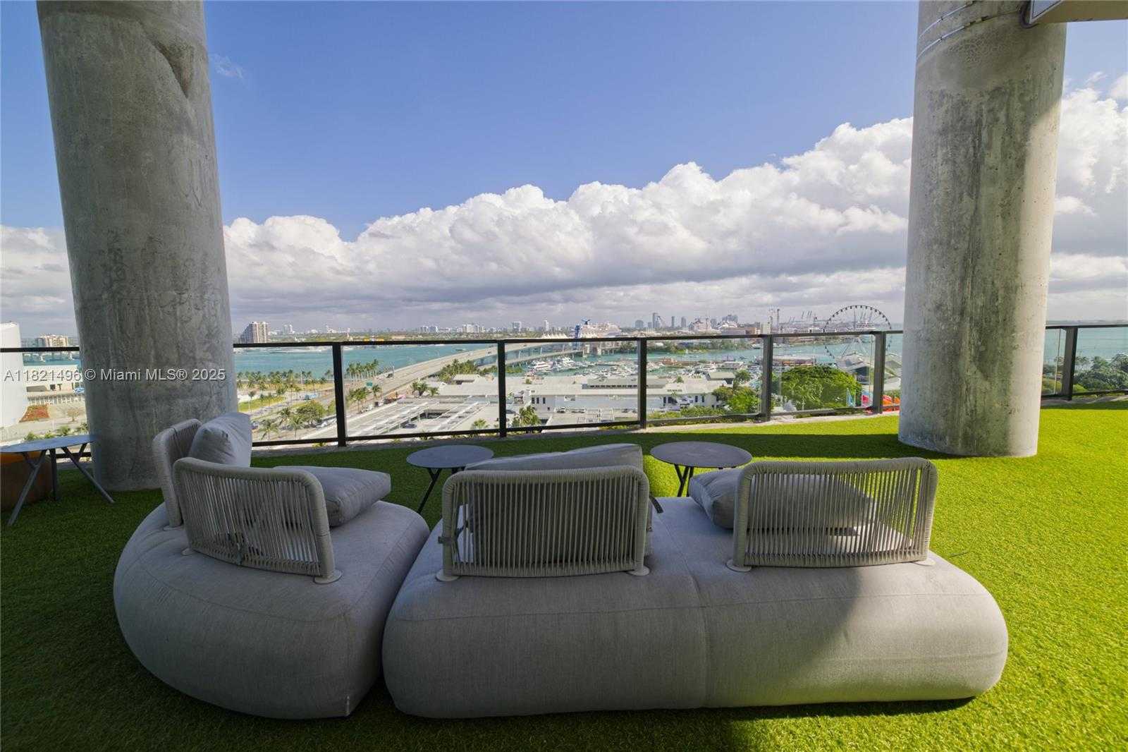 Small Image of 398 NORTH EAST 5TH ST #2112, Miami Number 22