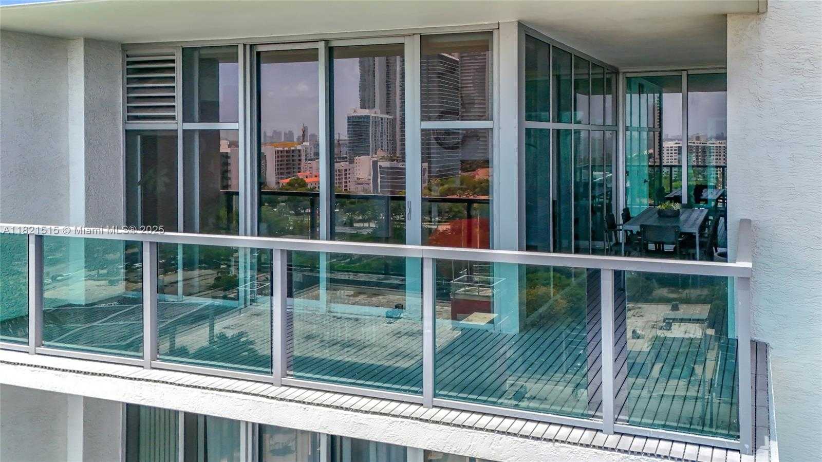 Small Image of 3301 NORTH EAST 1ST AVE #H1215, Miami Number 36
