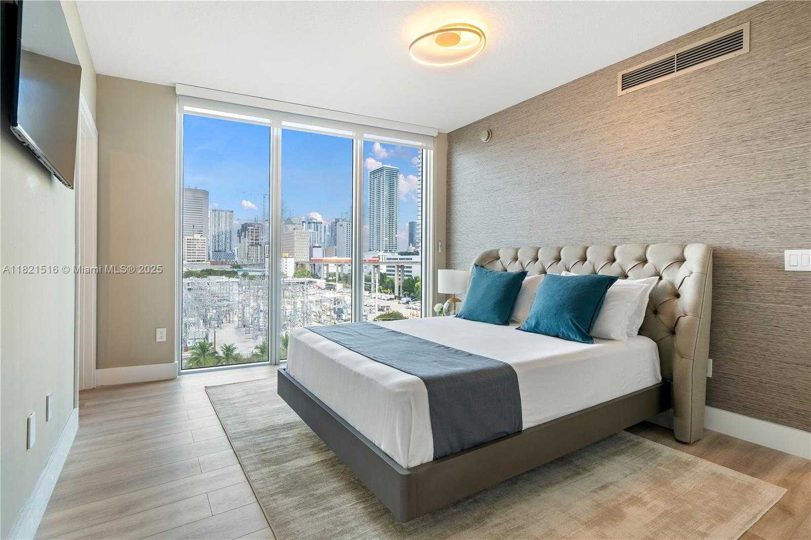 Small Image of 185 SOUTH WEST 7TH ST #803, Miami Number 18