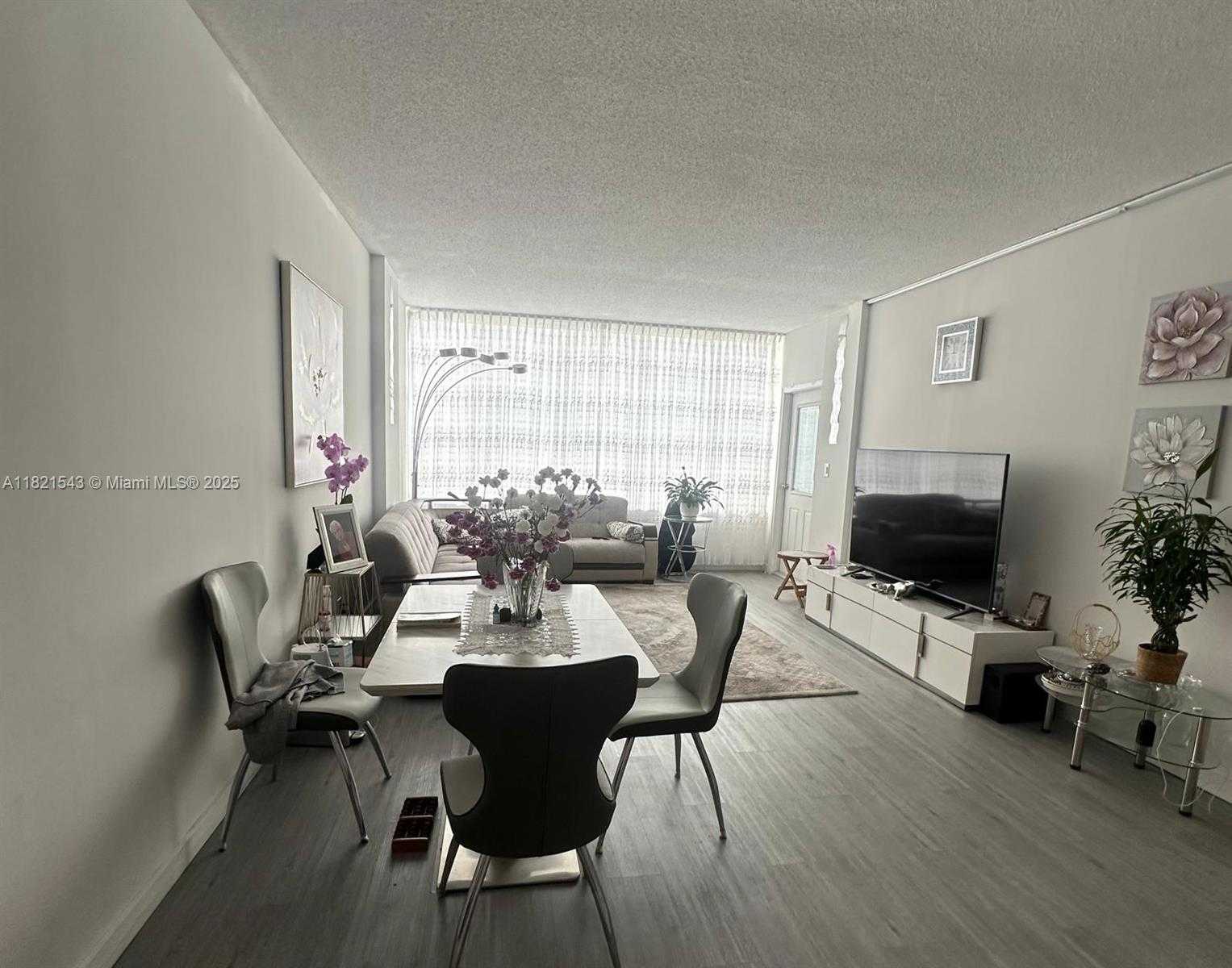 Small Image of 1825 SOUTH OCEAN DR #PH-6, Hallandale Beach Number 3