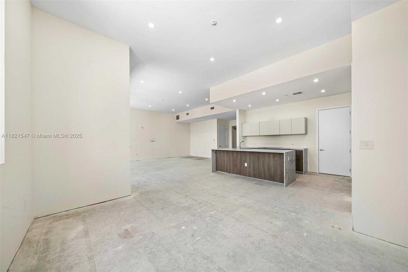Small Image of 275 GIRALDA AVE #6A-B, Coral Gables Number 11