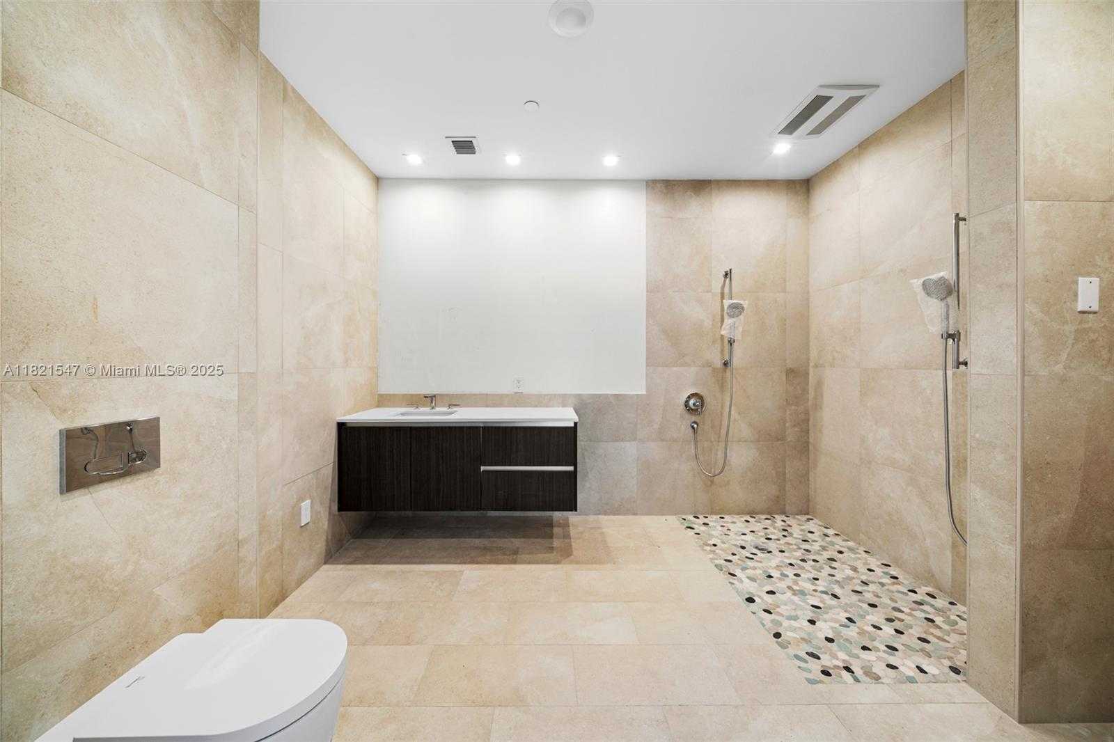 Small Image of 275 GIRALDA AVE #6A-B, Coral Gables Number 22