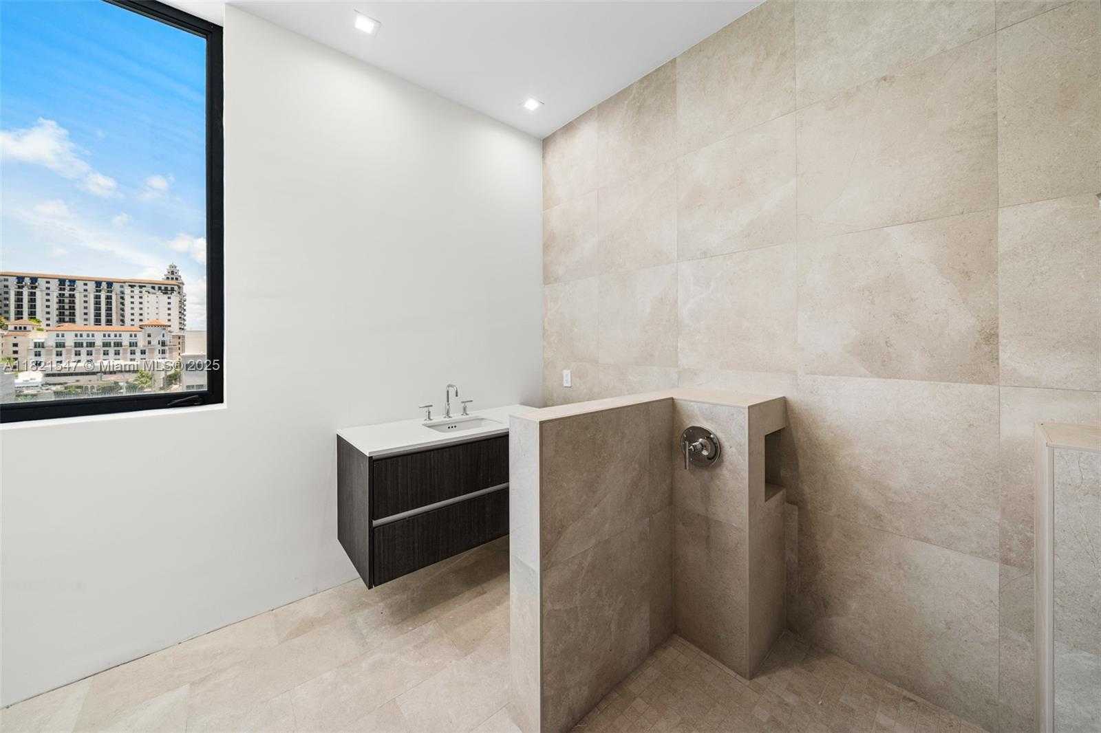 Small Image of 275 GIRALDA AVE #6A-B, Coral Gables Number 41