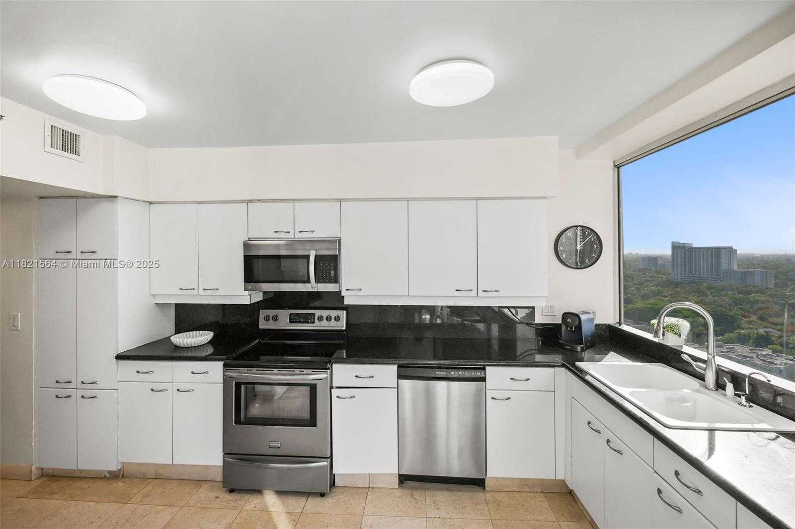Small Image of 1541 BRICKELL AVE #A2102, Miami Number 17