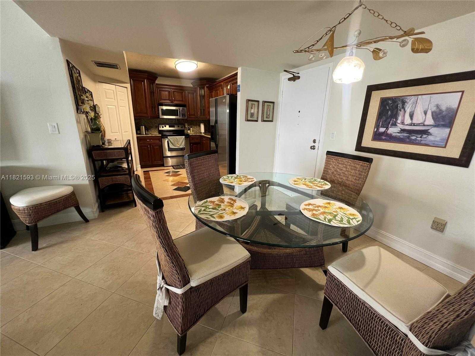 Small Image of 9273 COLLINS AVE #706, Surfside Number 10